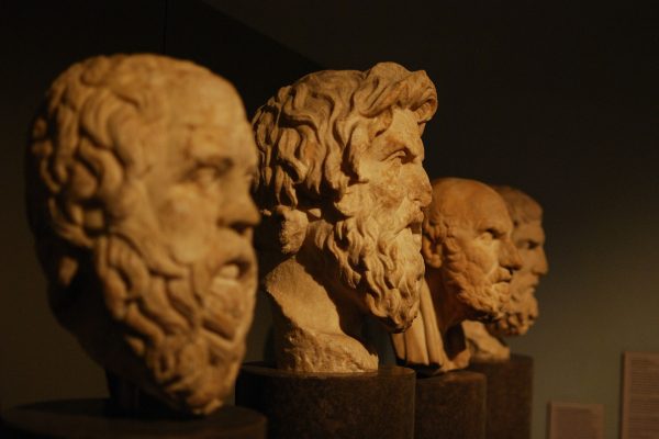 Os Filosófos Pré-Socráticos